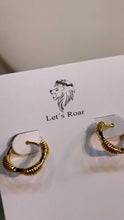 Load image into Gallery viewer, Lyn Gold Square Hoop Huggie Earrings