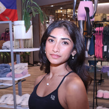 Load image into Gallery viewer, Elle Pearl Dangle Drop Earrings