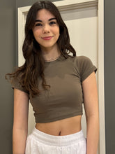Load image into Gallery viewer, Short Sleeve Crop Top