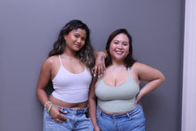 Load image into Gallery viewer, Strappy Halter Back Crop Bra Top