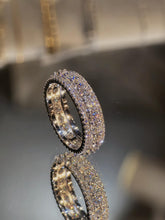 Load image into Gallery viewer, Multi-Layer Moissanite Band