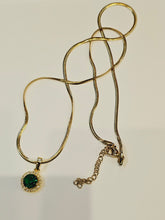 Load image into Gallery viewer, Pretty Girl Necklace