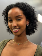 Load image into Gallery viewer, Gold Carrie Round Diamond Solitaire Drop Earrings