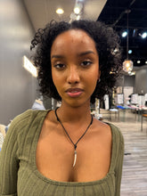 Load image into Gallery viewer, Philippines Shell Necklace