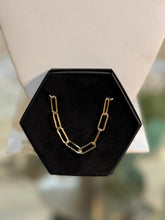 Load image into Gallery viewer, Arena Necklace