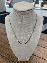 Load image into Gallery viewer, Heir Herringbone Chain