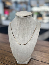 Load image into Gallery viewer, Heir Herringbone Chain