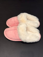 Load image into Gallery viewer, Fur Slippers