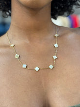 Load image into Gallery viewer, Clover Necklace