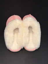 Load image into Gallery viewer, Fur Slippers