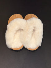 Load image into Gallery viewer, Fur Slippers