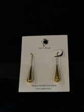 Load image into Gallery viewer, Raindrop Drop Earrings