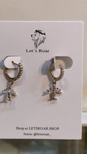 Load image into Gallery viewer, Silver Plane Drop Earrings