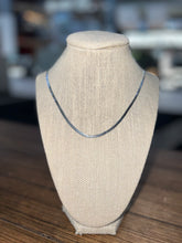 Load image into Gallery viewer, Heir Herringbone Chain