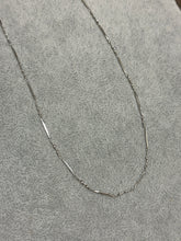 Load image into Gallery viewer, Dainty Silver Chains