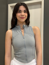 Load image into Gallery viewer, Sleeveless Crop Vest