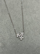 Load image into Gallery viewer, Cluster Clover Silver Necklace