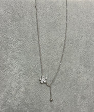 Load image into Gallery viewer, Clover Drop Silver Necklace