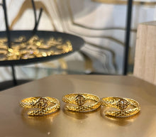Load image into Gallery viewer, Gem Eye Snake Ring