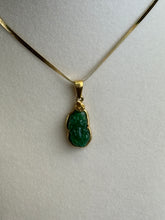 Load image into Gallery viewer, Jade Chinese Foo Dog Good Luck Necklace