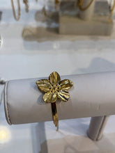 Load image into Gallery viewer, Gold Lily Flower Herringbone Bracelet