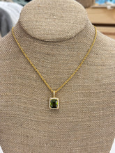 Load image into Gallery viewer, Gold Estrella Emerald Diamond Necklace