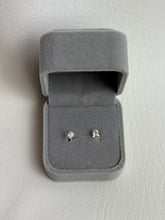 Load image into Gallery viewer, Moissanite Stud Earrings