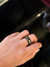 Load image into Gallery viewer, Black and Gold Band Ring