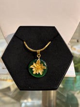 Load image into Gallery viewer, Sampaguita Jade Necklace