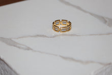 Load image into Gallery viewer, Gold Liza Boxy Ring