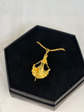 Load image into Gallery viewer, Gold Dancing Princess Necklace
