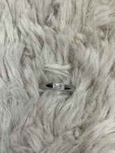 Load image into Gallery viewer, Silver Baguette Solitaire Ring