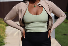 Load image into Gallery viewer, Strappy Halter Back Crop Bra Top