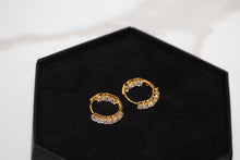 Load image into Gallery viewer, Laine Huggies