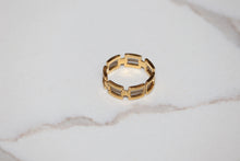 Load image into Gallery viewer, Gold Liza Boxy Ring