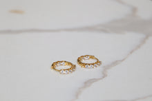 Load image into Gallery viewer, Laine Huggies