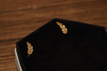 Load image into Gallery viewer, Gold Long Leaf Diamond Earrings