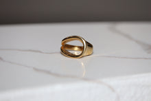 Load image into Gallery viewer, Gold Loop Statement Ring
