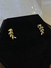 Load image into Gallery viewer, Leaf Stud Earrings