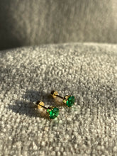 Load image into Gallery viewer, Stud Earrings