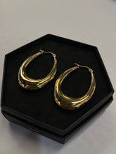 Load image into Gallery viewer, Endless Hoop Earrings