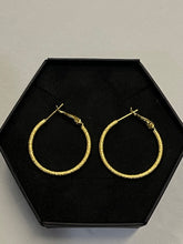 Load image into Gallery viewer, Gold Textured Hoop Earrings