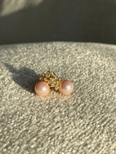 Load image into Gallery viewer, Rose Pearls