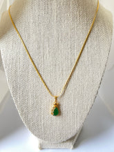 Load image into Gallery viewer, Women's Classic And High Quality Queen Jade Necklace