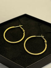 Load image into Gallery viewer, Gold Textured Hoop Earrings