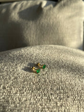 Load image into Gallery viewer, Stud Earrings