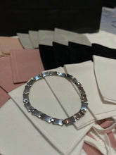Load image into Gallery viewer, Silver Link Bracelet