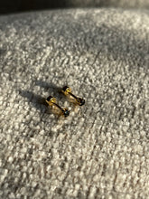 Load image into Gallery viewer, Stud Earrings