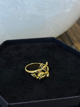 Load image into Gallery viewer, Gold Rose Ring