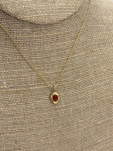 Load image into Gallery viewer, Dainty Oval Necklace
